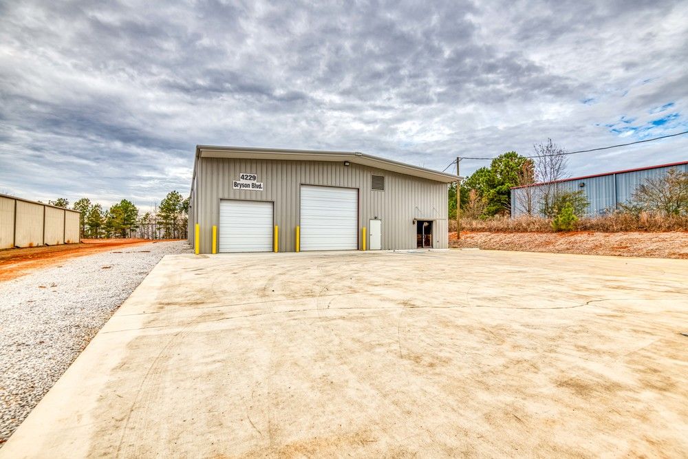 4229 Bryson Boulevard , Florence, AL 35630